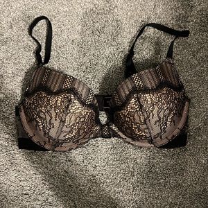 Victoria’s Secret Very Sexy Push-Up Bra